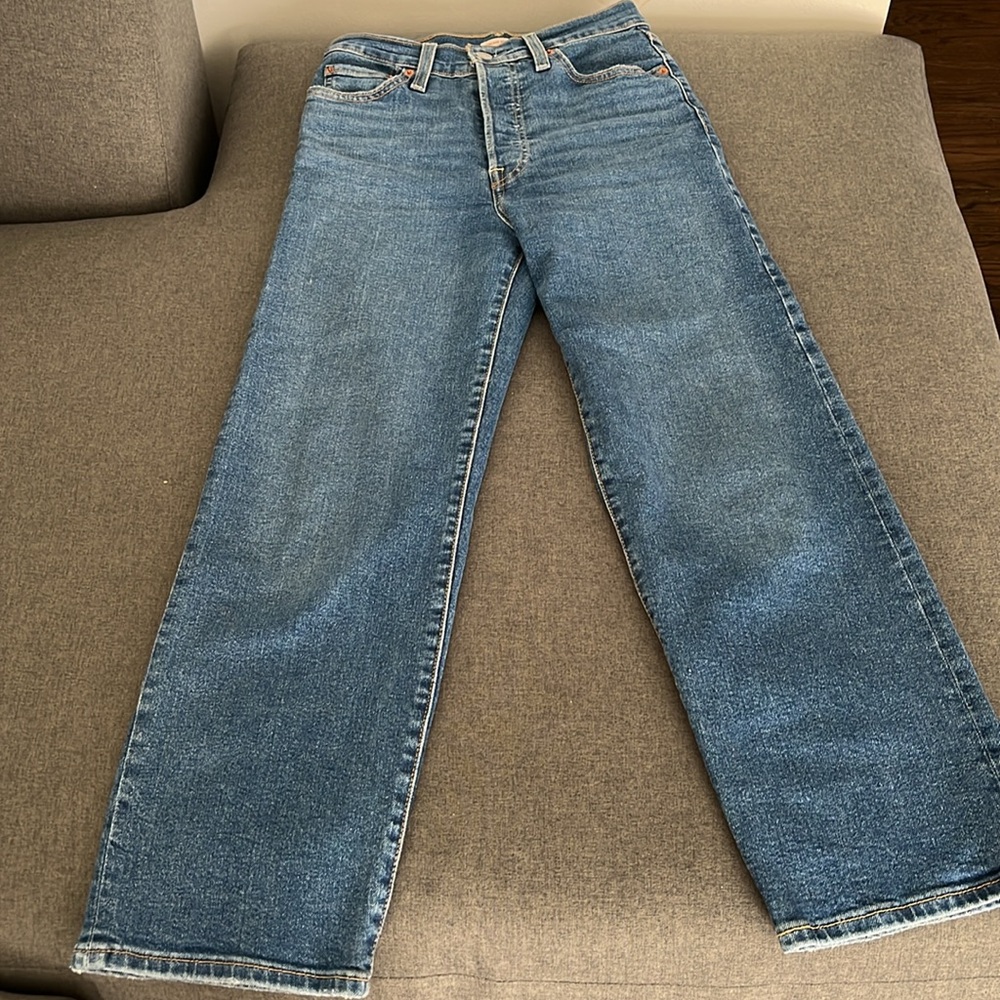Levi’s Ribcage Straight Jeans (25 Short)